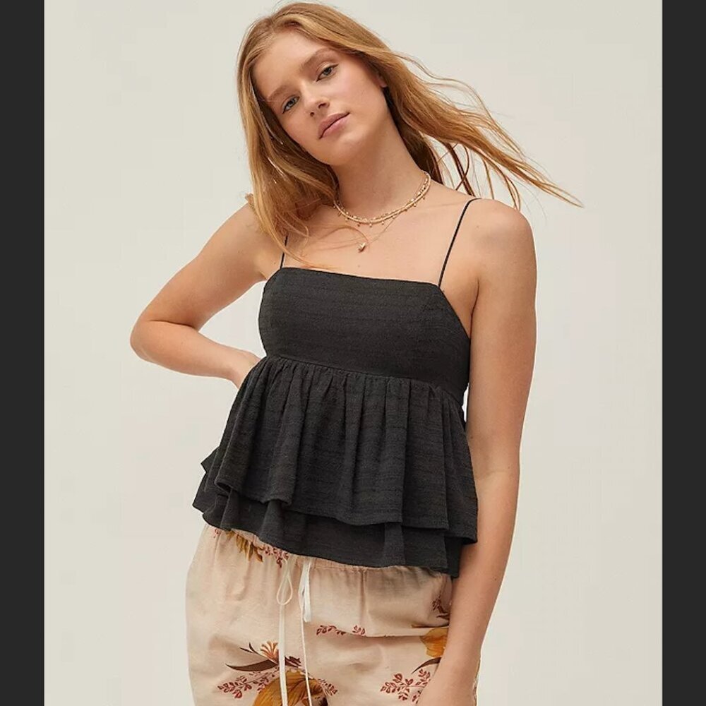 Urban Outfitters UO Olivia Black Tiered Ruffle Babydoll Cami Medium